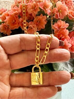 Christian Dior EUC Gold-Tone Lock
Necklace 22k gold plated Figaro 
Chain |18"